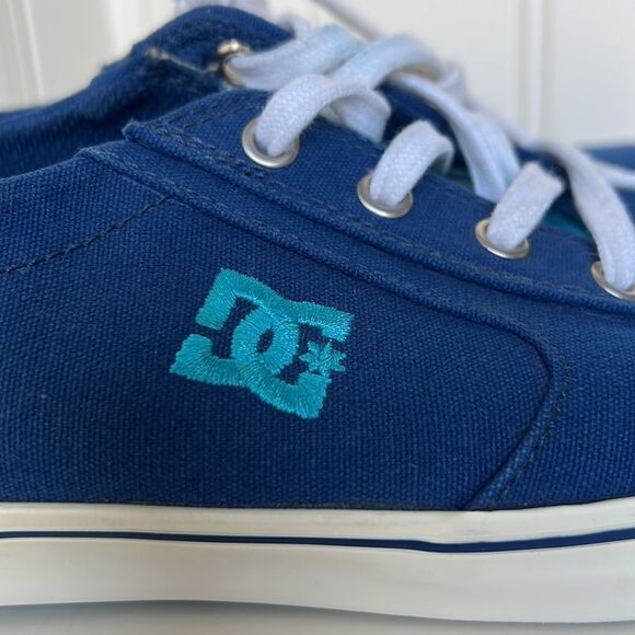 DC Dark Blue Sneakers Size 7 - Picture 8 of 12